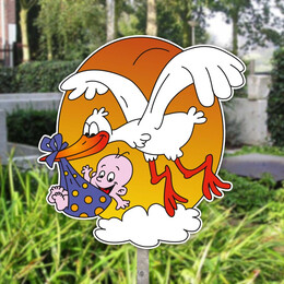 Geboortebord tuin met vliegende ooievaar